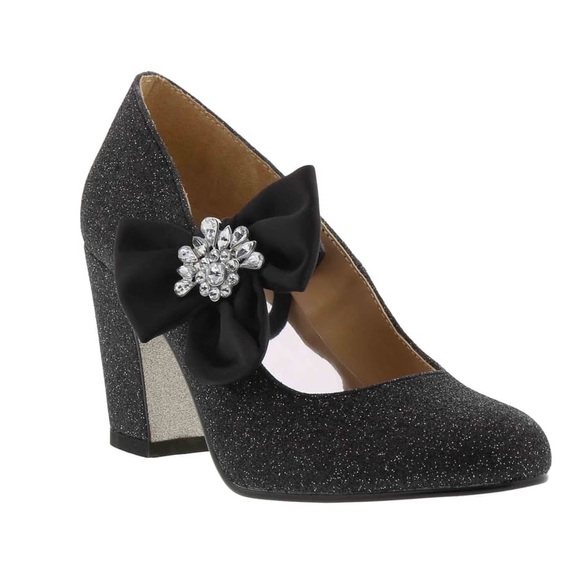 Badgley Mischka Other - FINAL PRICE Badgley Mischka Kylie Bow Glitter Pump
